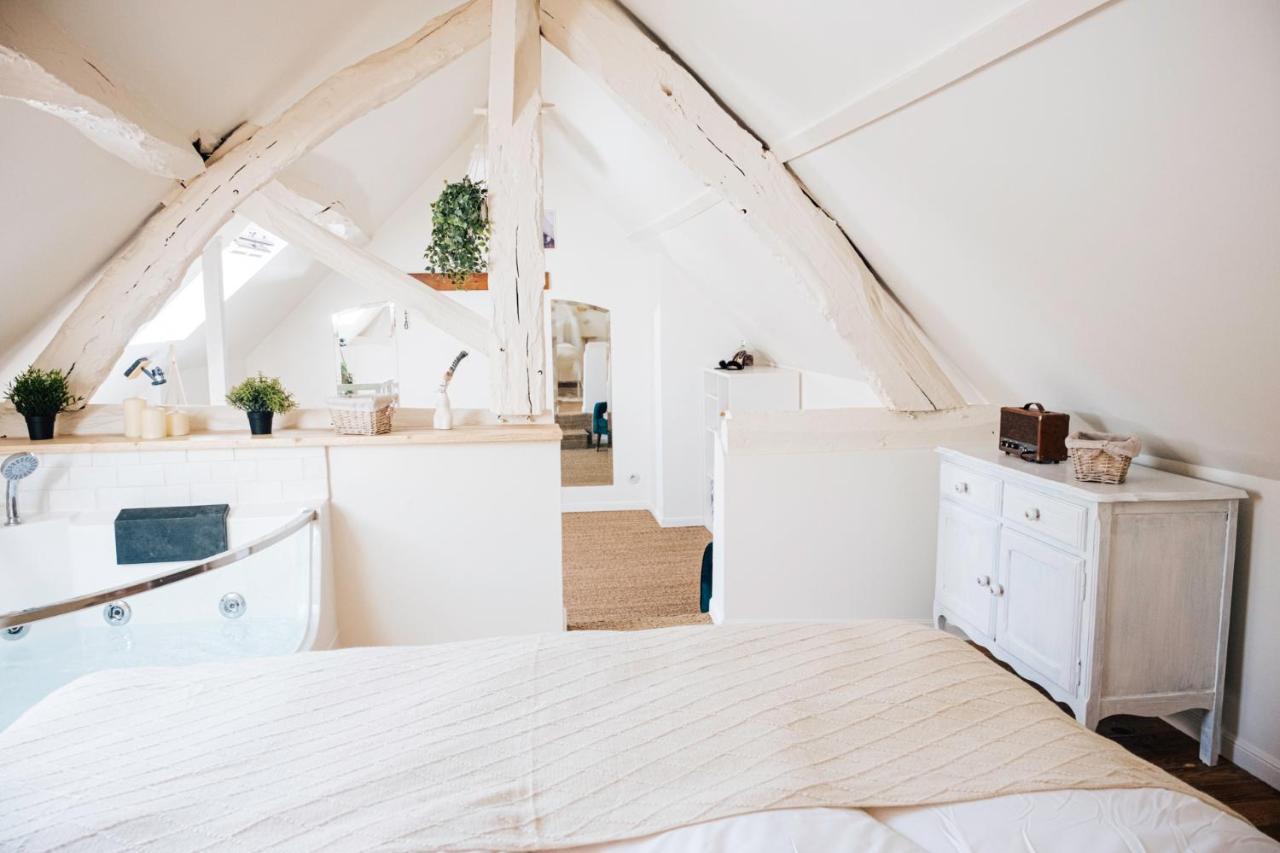 Loveroom Du Perche : Maison Avec Balneo Moulins-la-Marche Екстер'єр фото